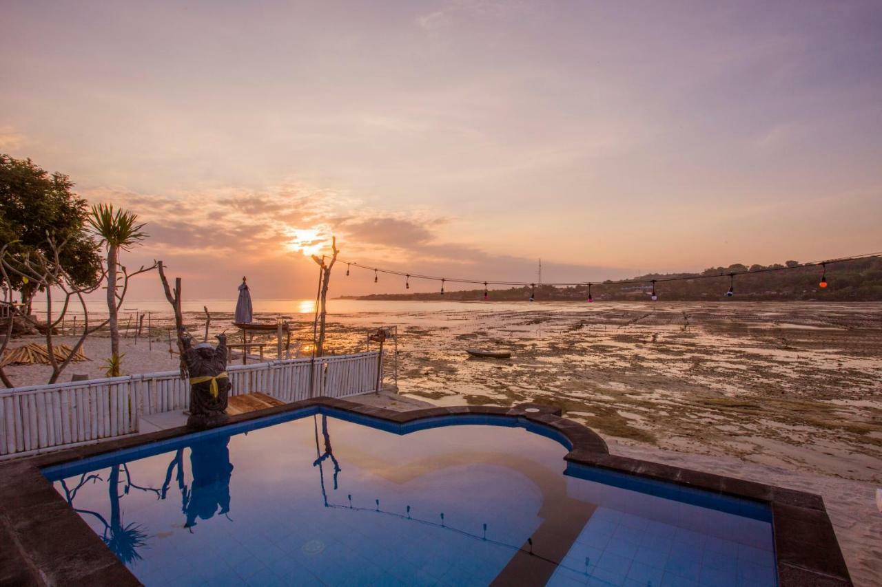The Waterfront Beach House Нуса Лембонган Екстериор снимка